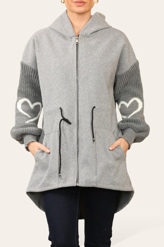GEBREID VEST MET HARTJES, MOUWEN EN CAPUCHON GRIJS