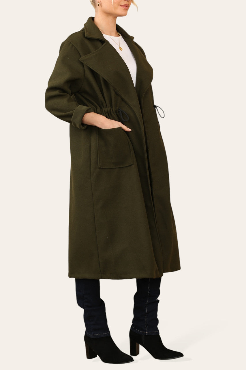 JAS MET TREKKOORD IN DE TAILLE EN RELAXTE PASVORM KHAKI