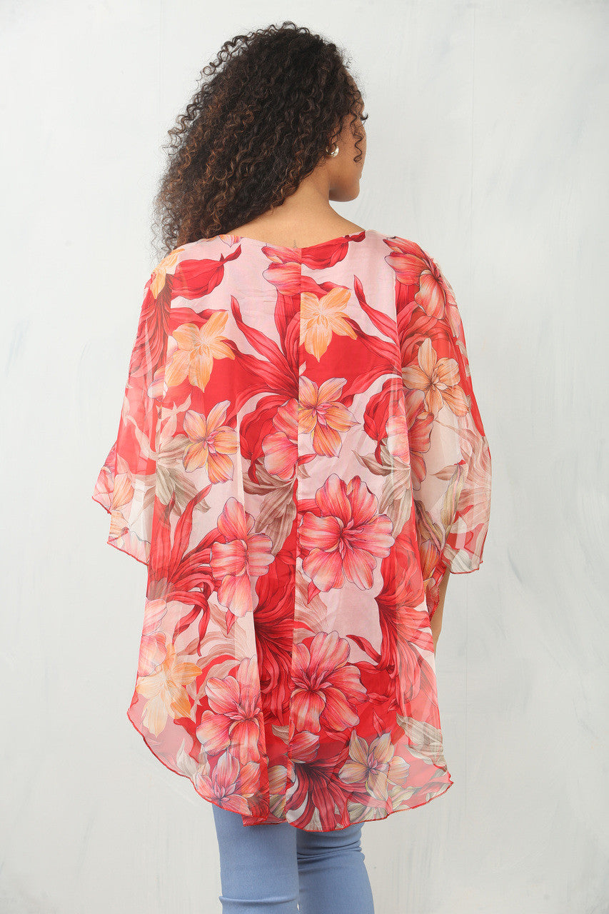 BLOES TOP MET BLOEMEN- EN BLADPRINT EN LOSSE PASVORM – ROOD