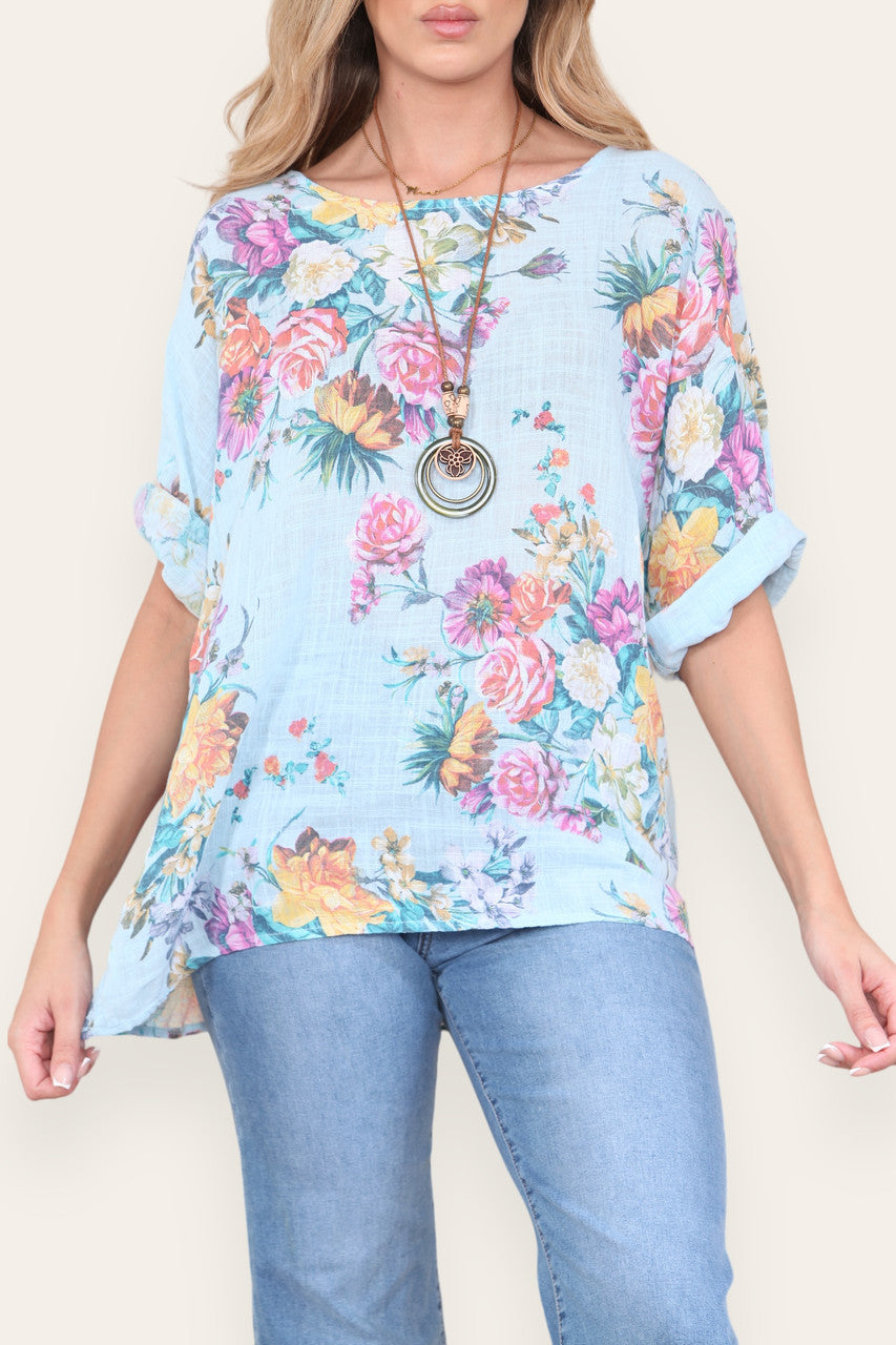 TOP MET BLOEMENMIXPRINT LICHTBLAUW