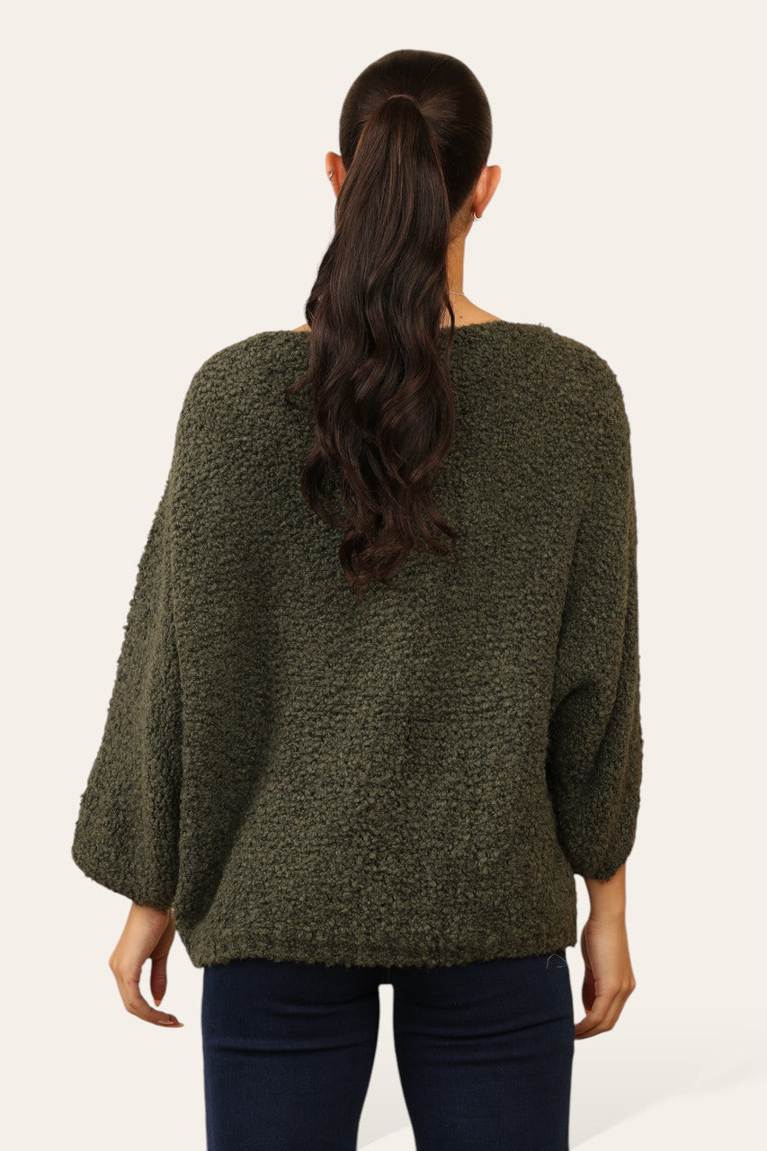 BOUCLÉ GEBREIDE ZACHTE PLUIZIGE TRUI KHAKI