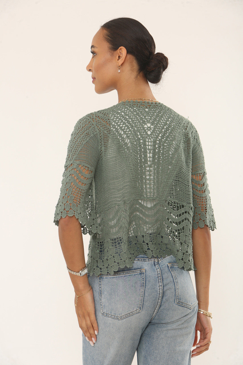 GEHAAKTE TOP MET GOLVENDE ZOOM & MOUWEN - DUSTY SAGE GROEN