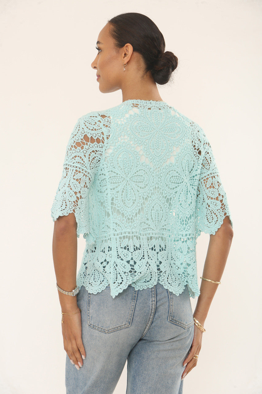 TOP MET BLAADJESMOTIEF EN GEHAAKTE CARDIGAN - MINTGROEN