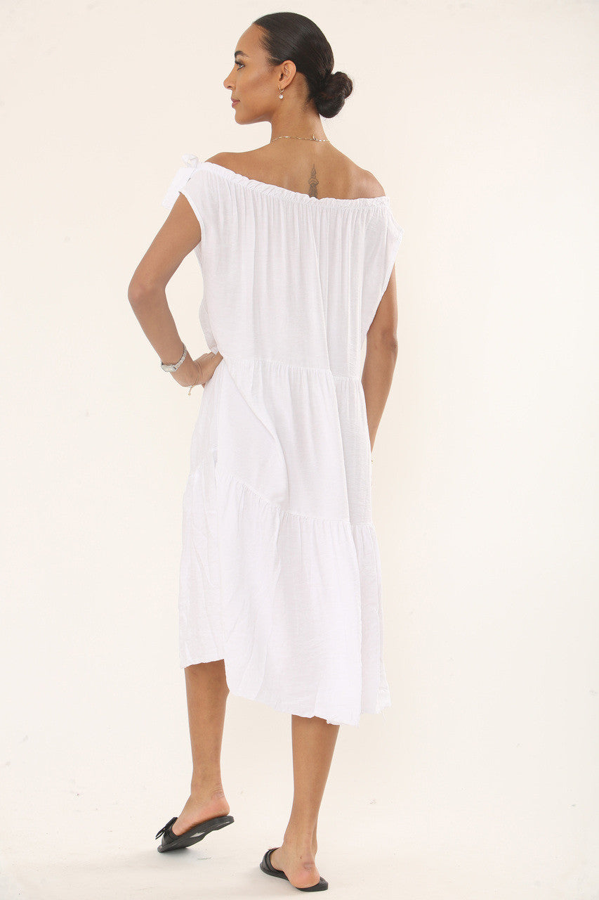 OFF-SHOULDER MIDI JURK MET ROCHES - WIT