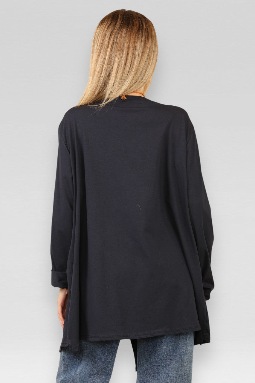 TOP MET UITGESNEDEN ZAKJE EN KETTING NAVY