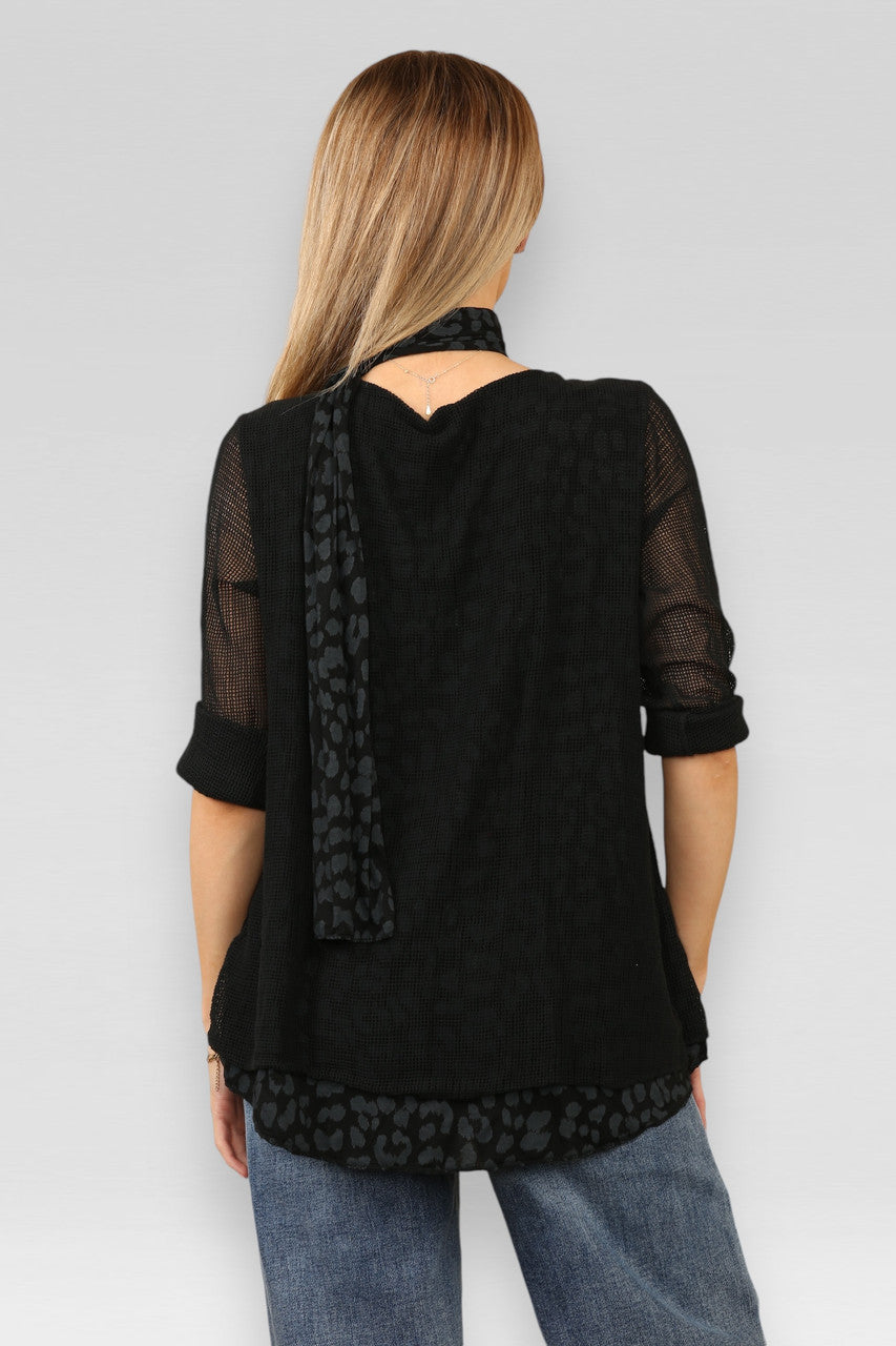 DUBBELE LAAG MESH LUIPAARDPRINT TOP MET SJAAL ZWART