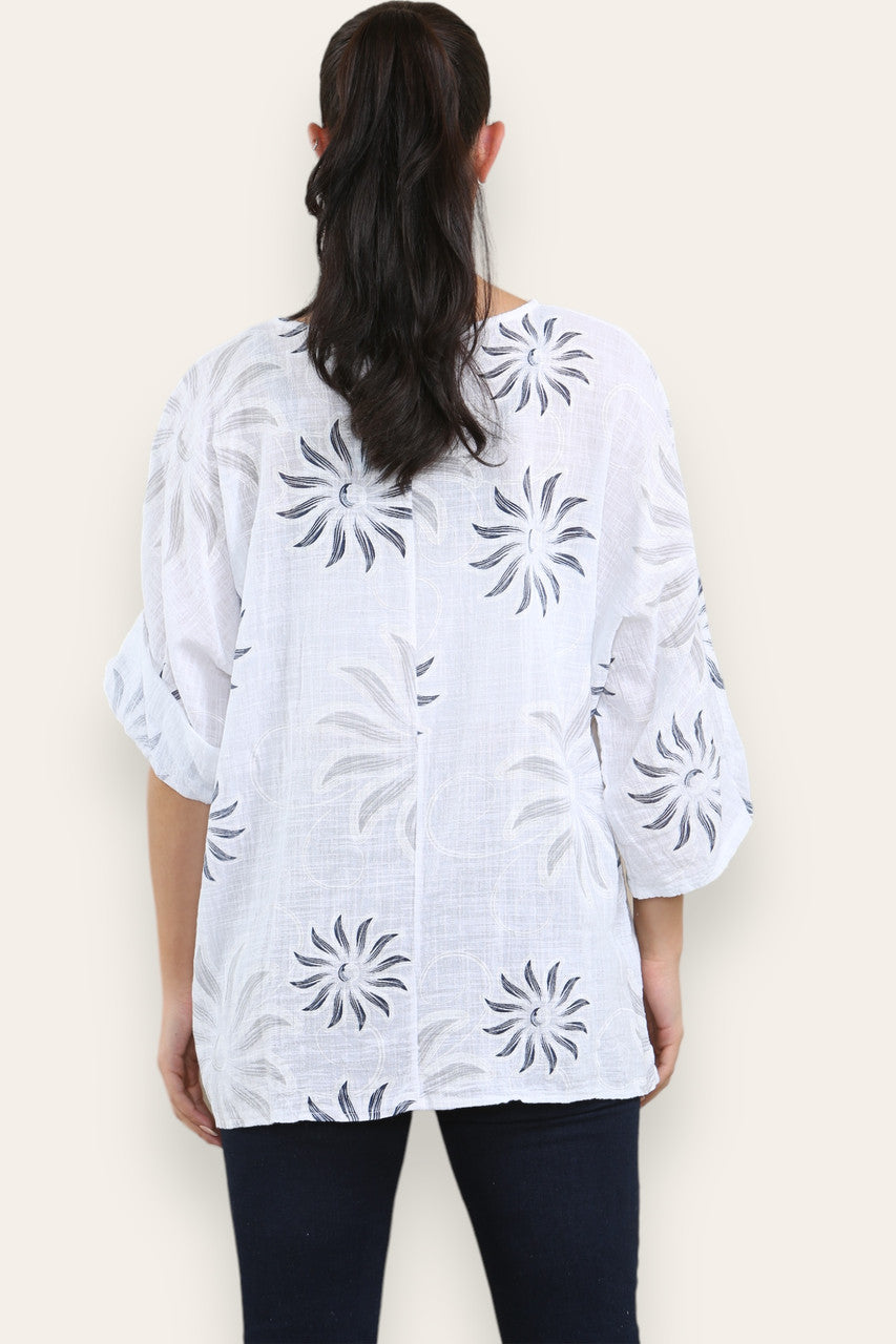SWIRL SUN PRINT TOP WHITE