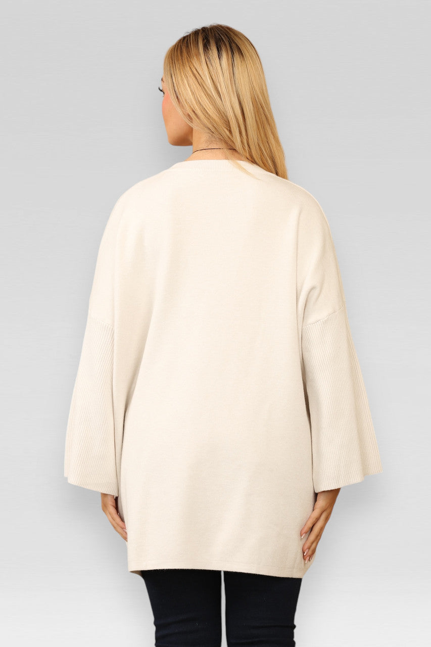 KNITTED JUMPER WITH FLUFFY POM POM NECKLACE CREAM