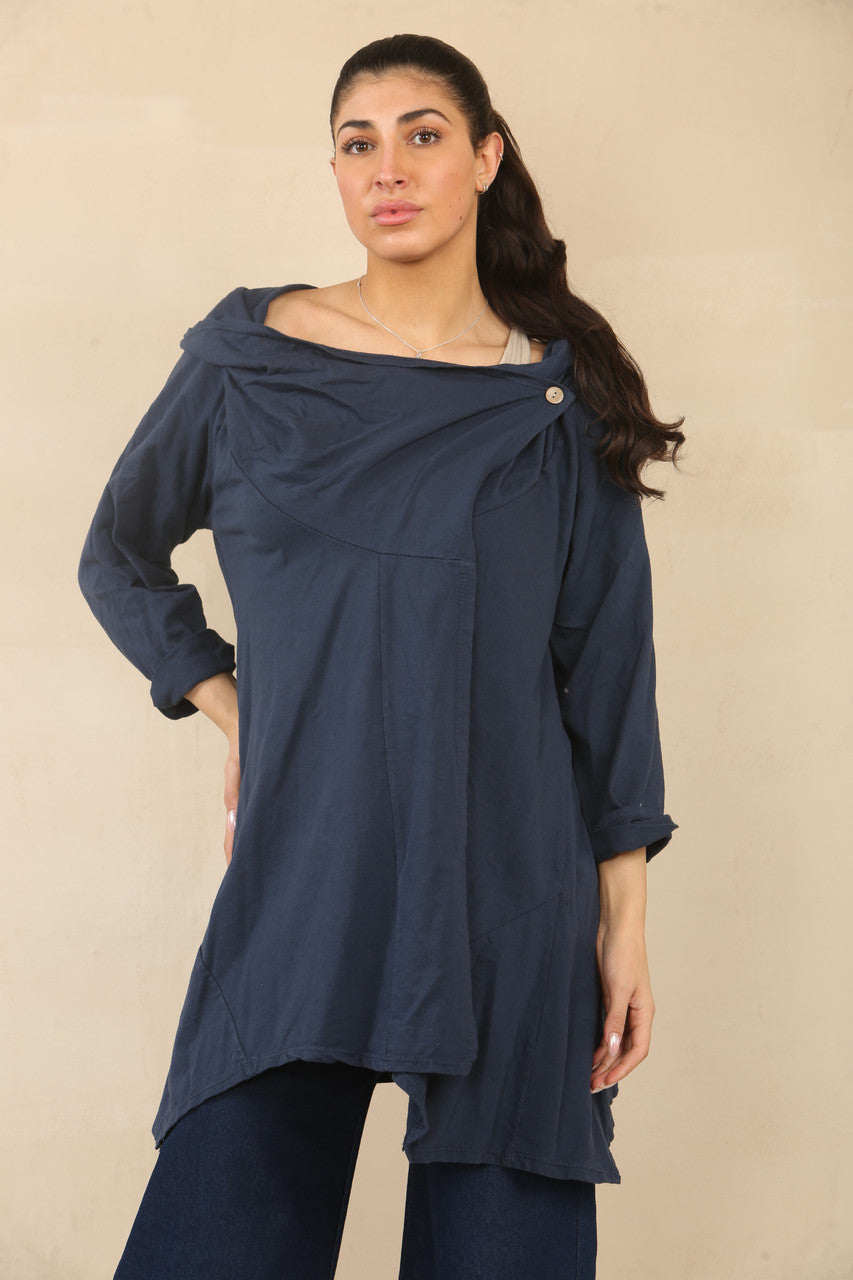 TOP MET OVERSLAG EN KNOPEN - MARINEBLAUW