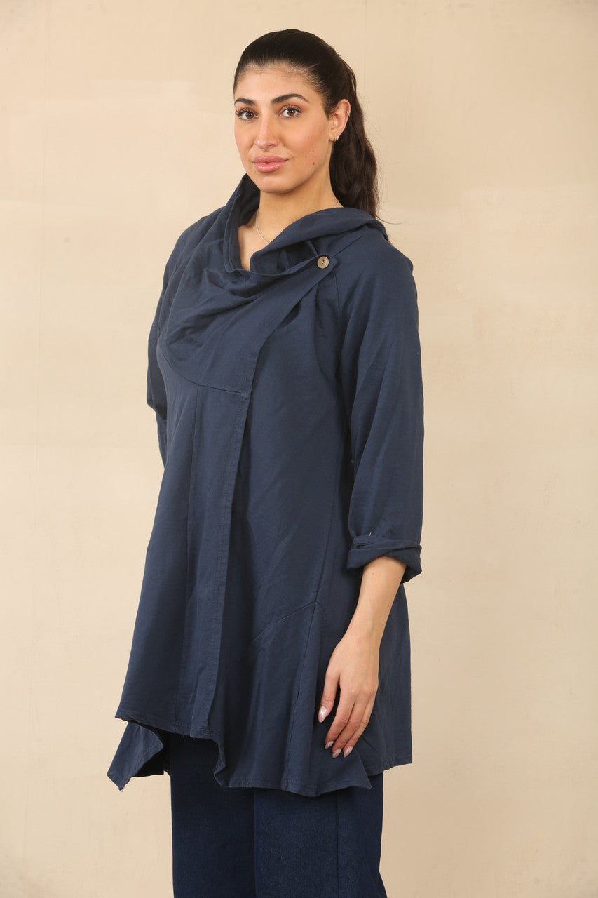 TOP MET OVERSLAG EN KNOPEN - MARINEBLAUW