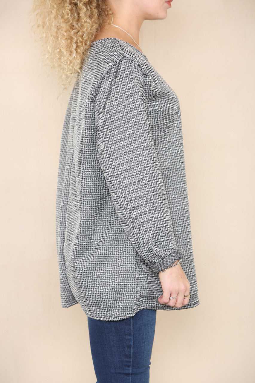 DOGTOOTH PRINT TOP GREY