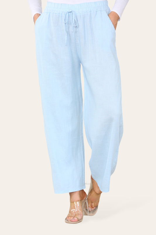 BROEK VAN KATOENLINNEN MET ELASTISCHE TAILLEBAND LICHTBLAUW