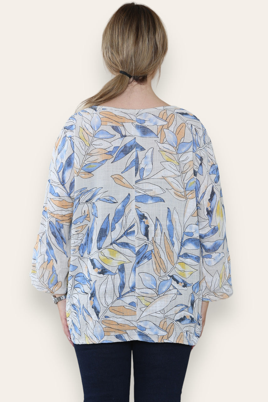 TOP MET BLADSTENGELPRINT EN STRASSEN