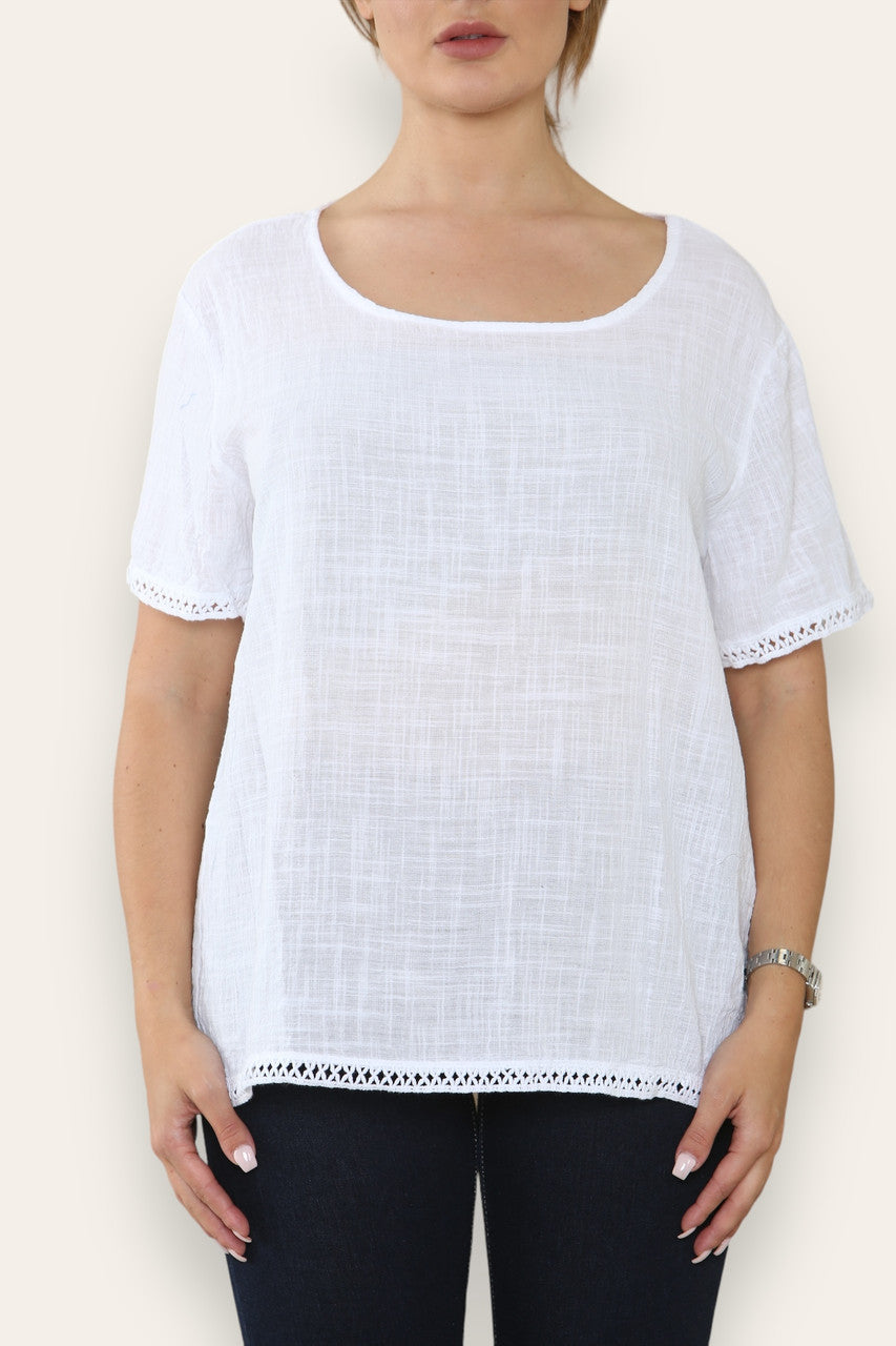 TOP MET GEHAAKTE AFWERKING WIT