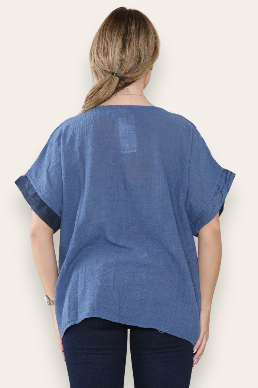 BLOESEM TOP MET BLOEMENRAND DENIM