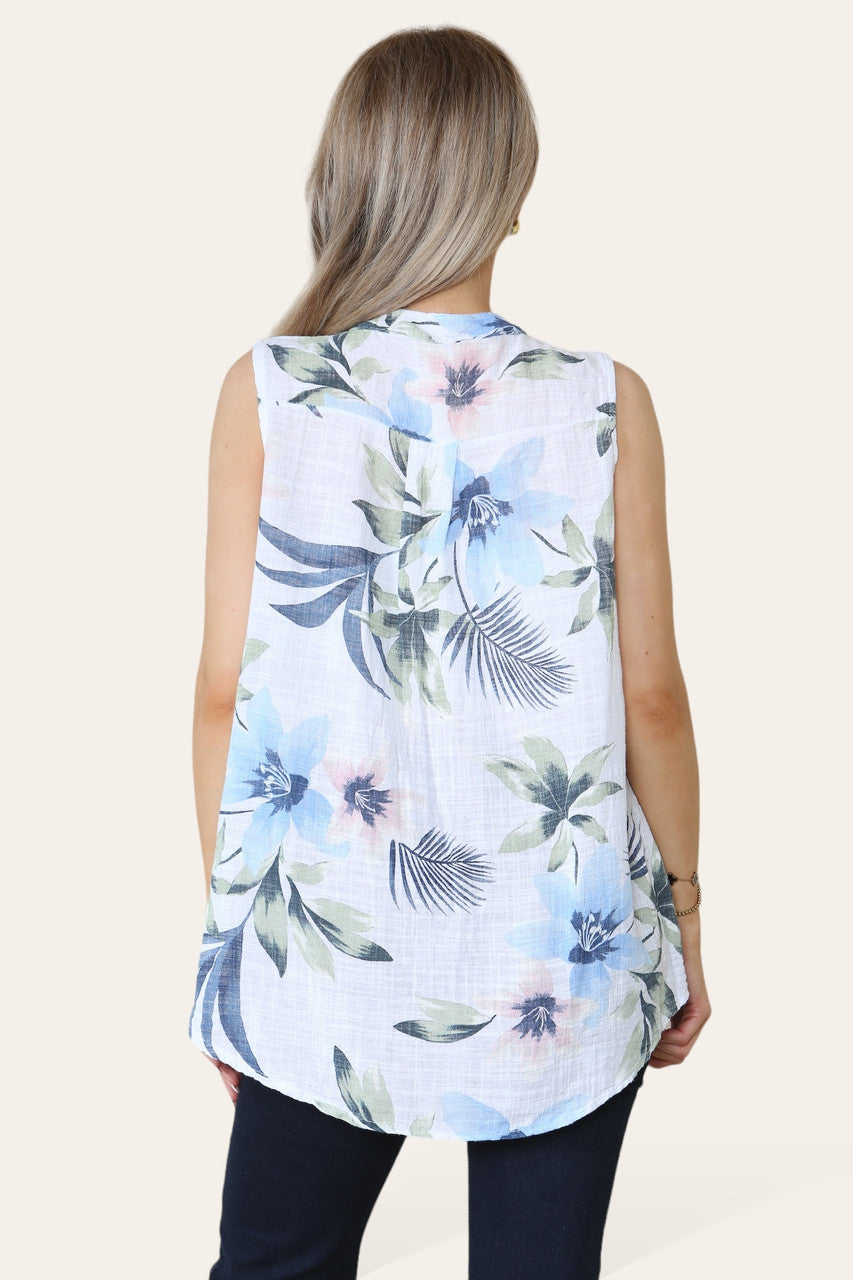 WITTE MOUWLOZE BLOES TOP MET TROPISCHE PRINT EN GRANDAD-KRAAG