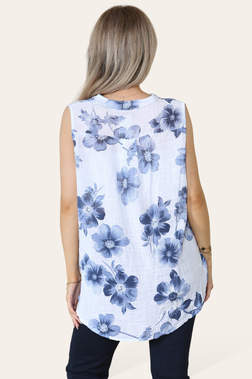 BLOES MET BLOEMENPRINT, GRANDAD KRAAG EN ZONDER MOUWEN WIT