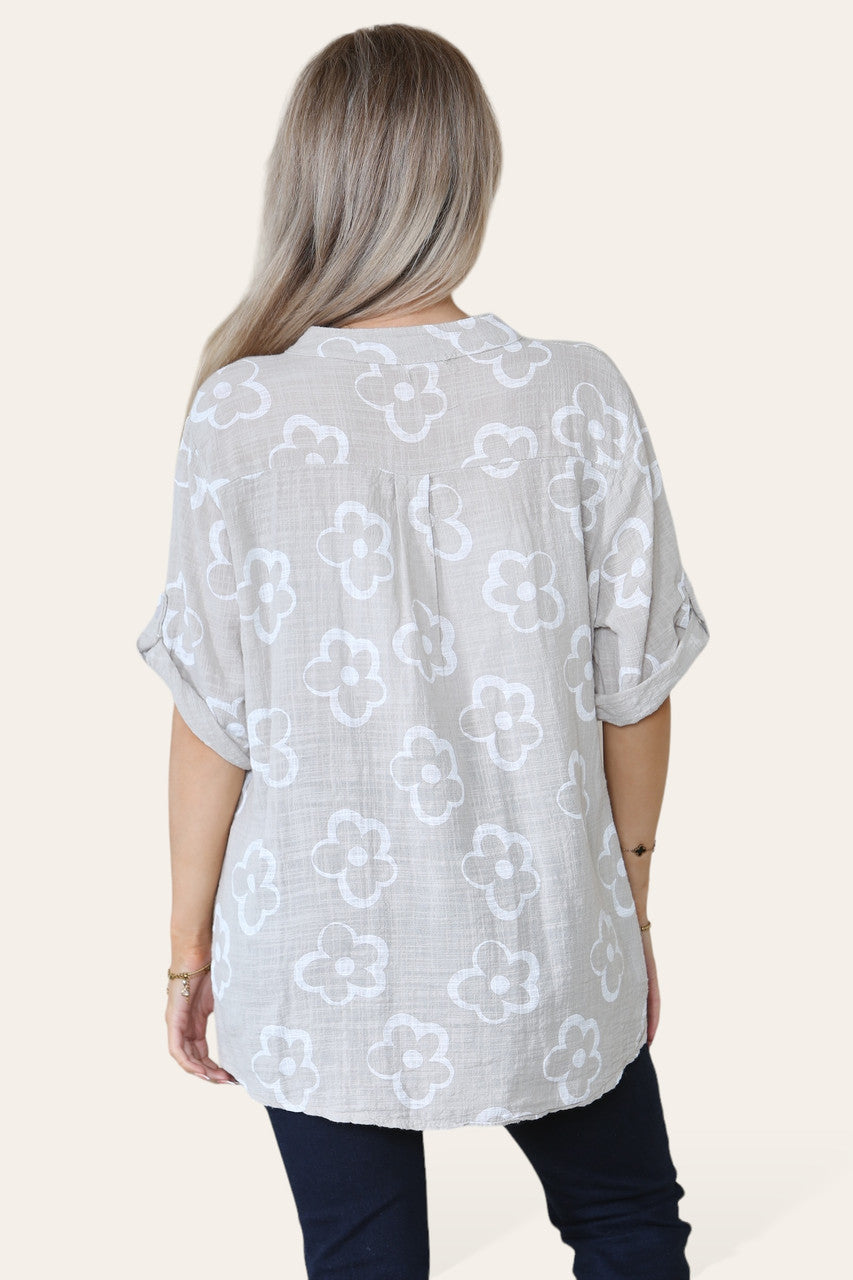 TOP MET BLOEMENPRINT EN GRANDAD-KRAAG STEENKLEURIG