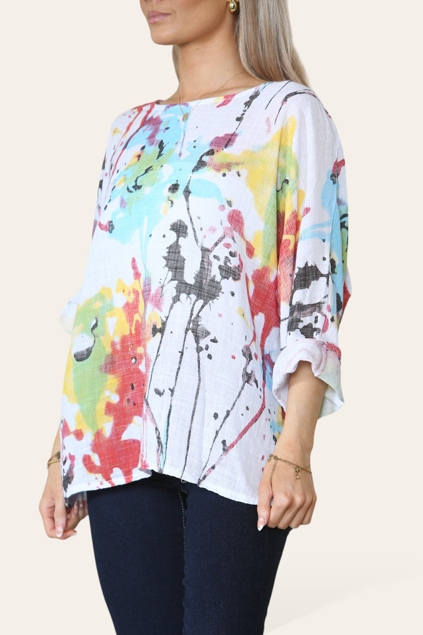 TOP MET VERFVLEKKENPRINT WIT
