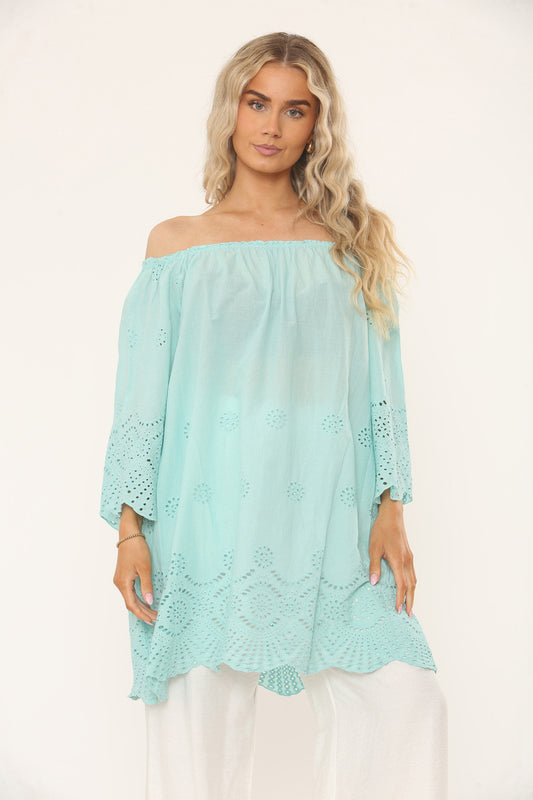 OFF THE SHOULDER EYELET DESIGN TOP - MINT GREEN