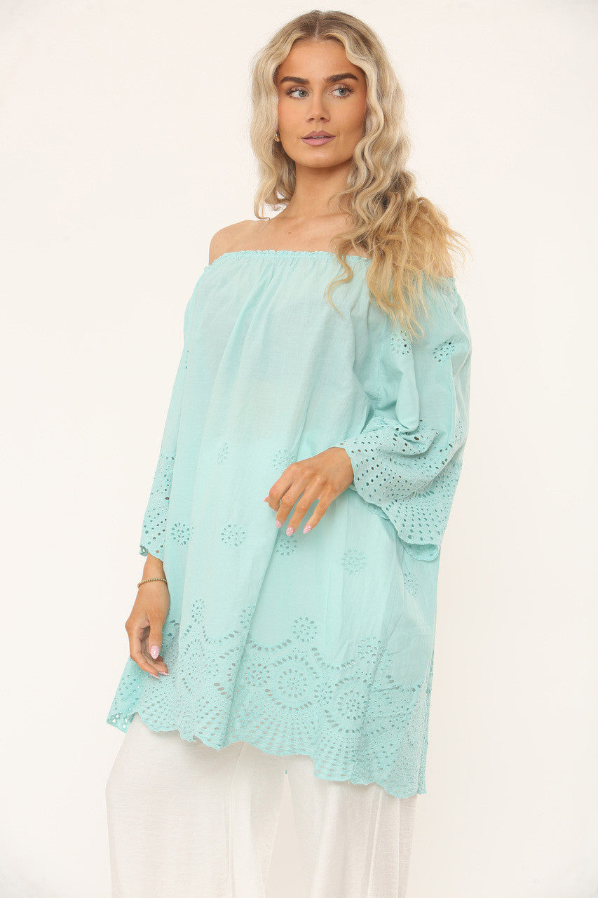 OFF THE SHOULDER TOP MET OOGJESONTWERP - MINTGROEN