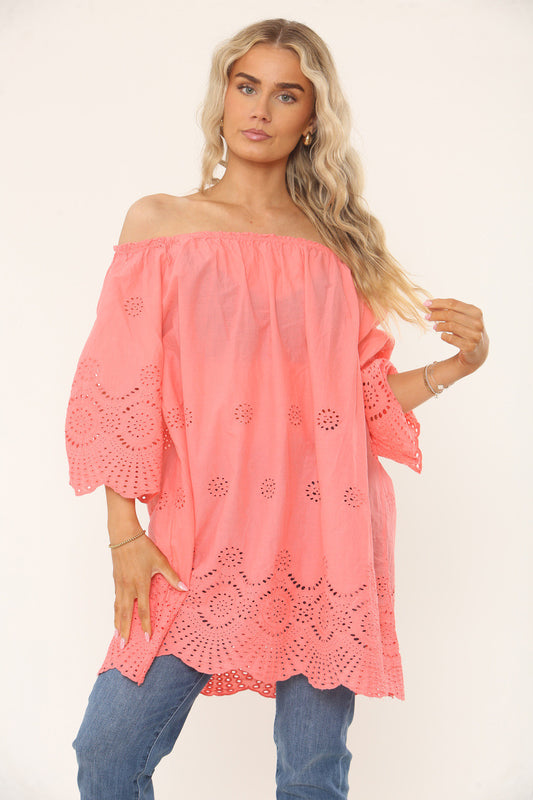 OFF THE SHOULDER EYELET DESIGN TOP - CORAL