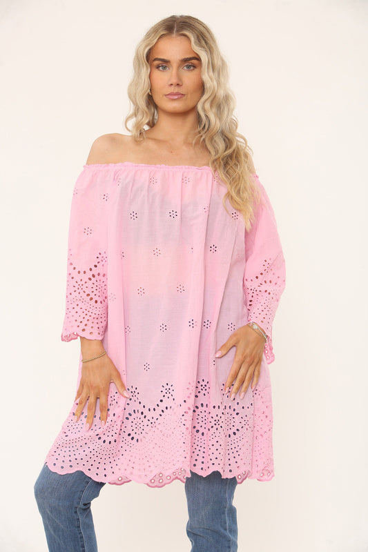 OFF THE SHOULDER EYELET DESIGN TOP - CANDY PINK