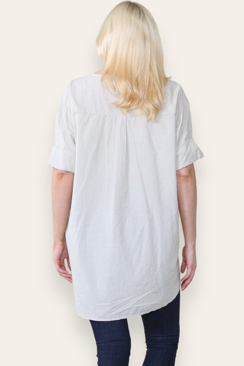 BRODERIE ANGLAISE SHIRT MET INHAM HALS STEENKLEUR