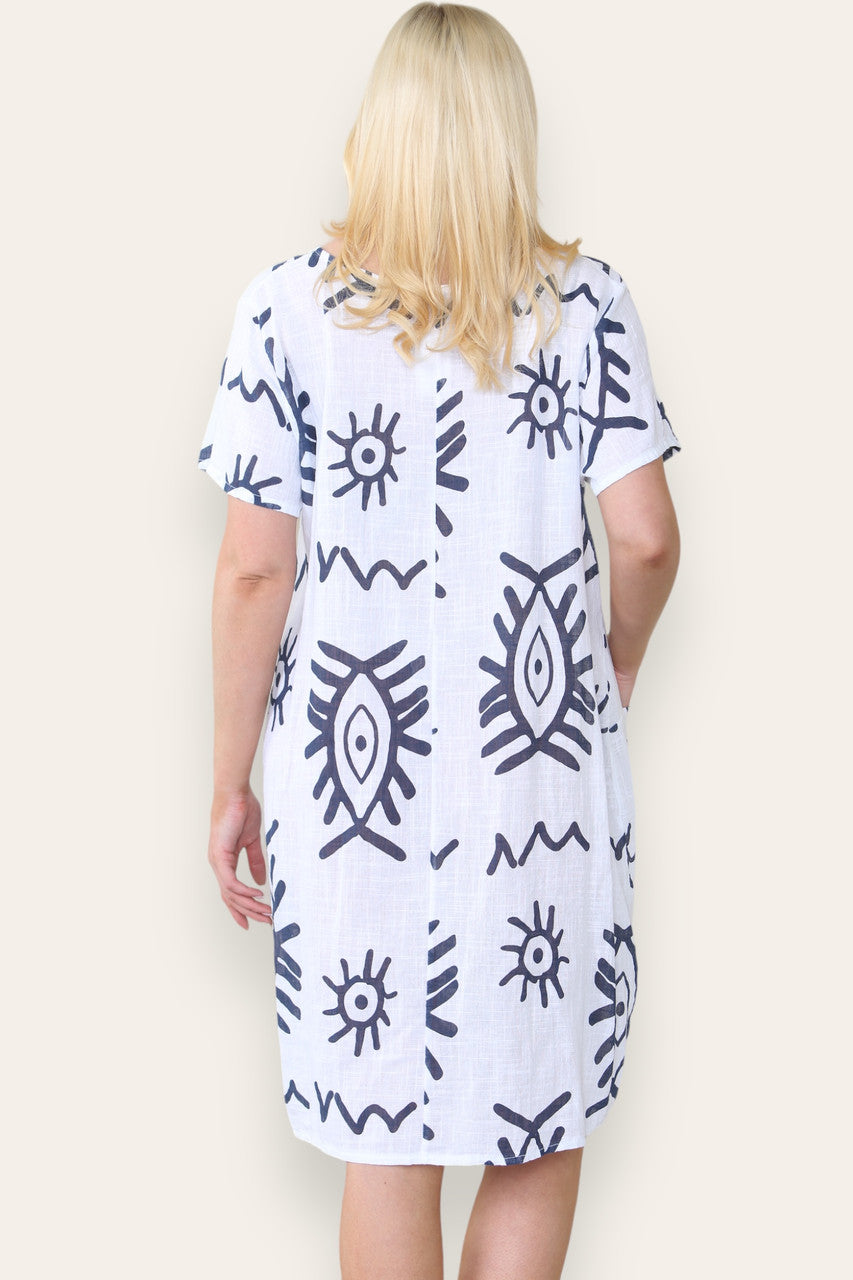JURK MET TRIBALE PRINT EN WITTE MIDI LENGTE