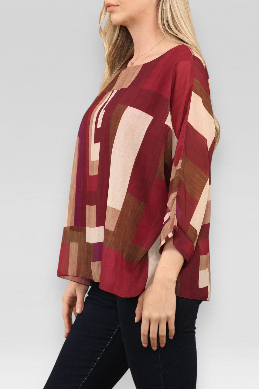 BLOUSE MET VIERKANTEN ABSTRACTE PRINT BORDEAUXROOD