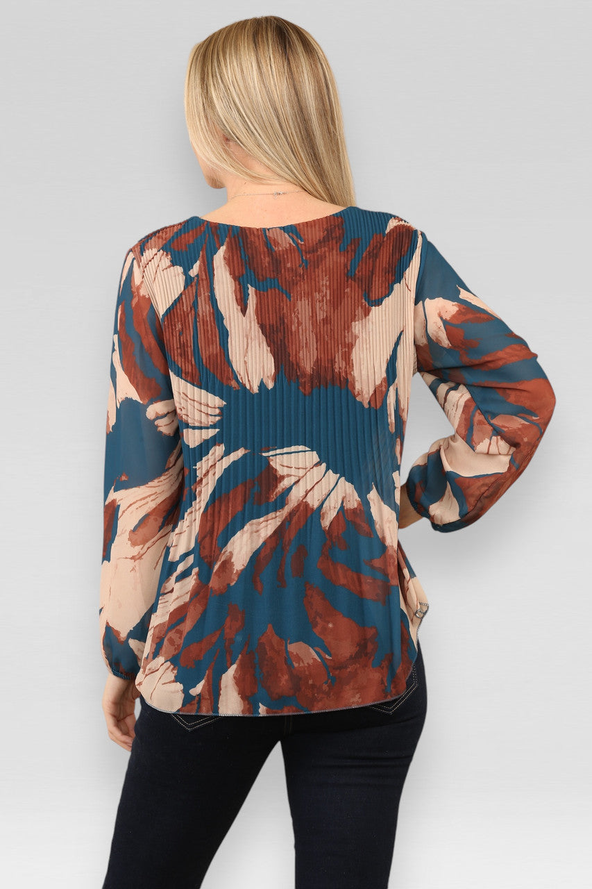 GEPLOOIDE BLOUSE MET ABSTRACTE PRINT IN PETROLBLAUW