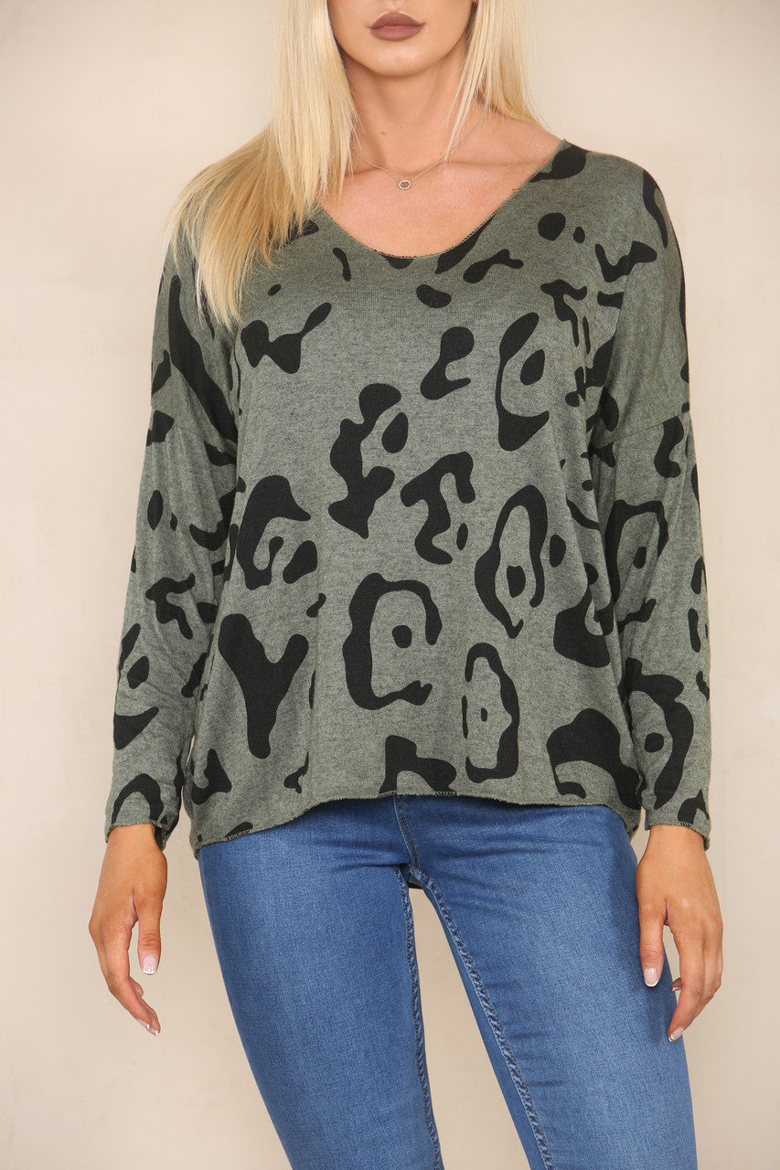 ANIMAL STENCIL PRINT FINE KNIT JUMPER KHAKI