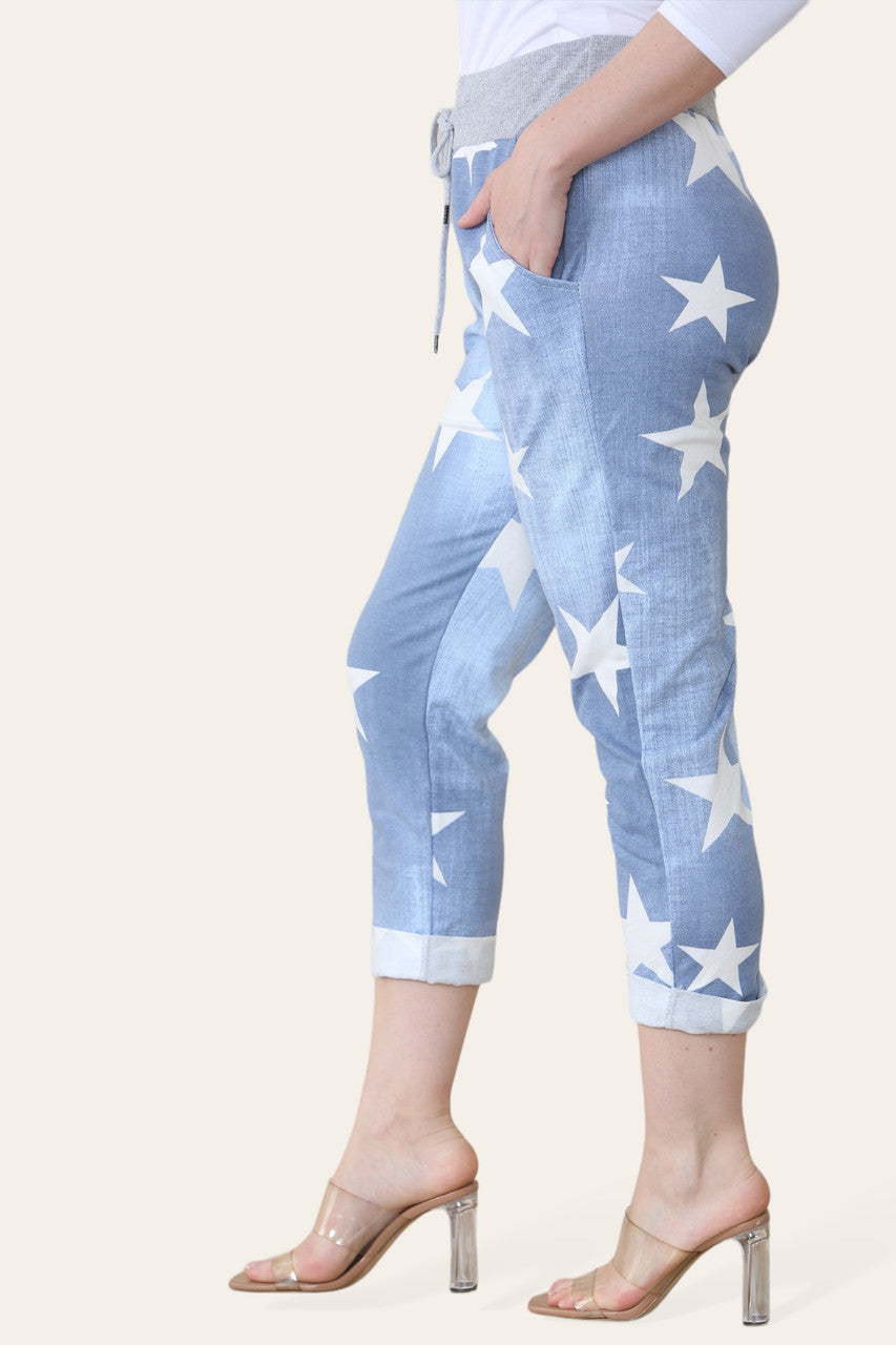 JOGGINGBROEK MET STERRENPRINT - LICHTBLAUW