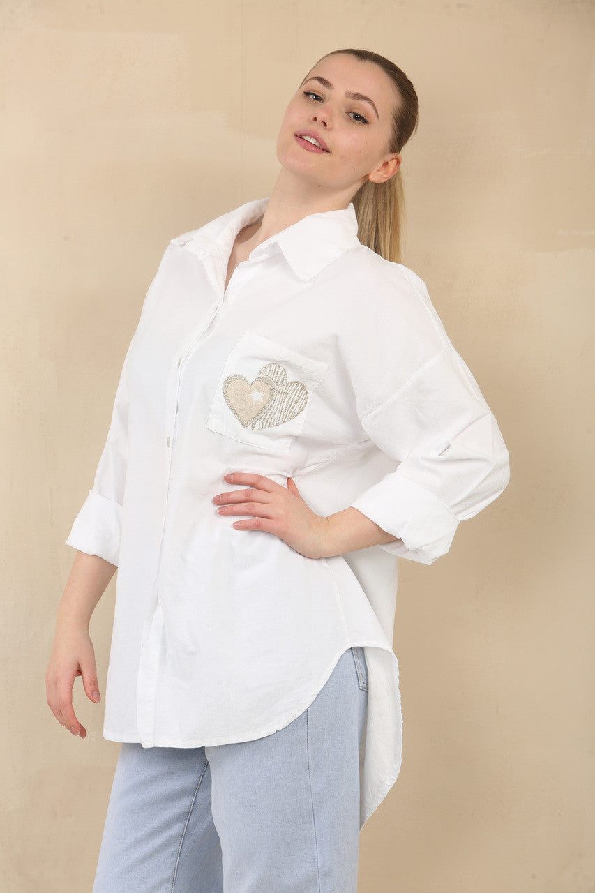 NEEDLECORD SHIRT MET ZAKJE MET HARTJESPRINT - WIT