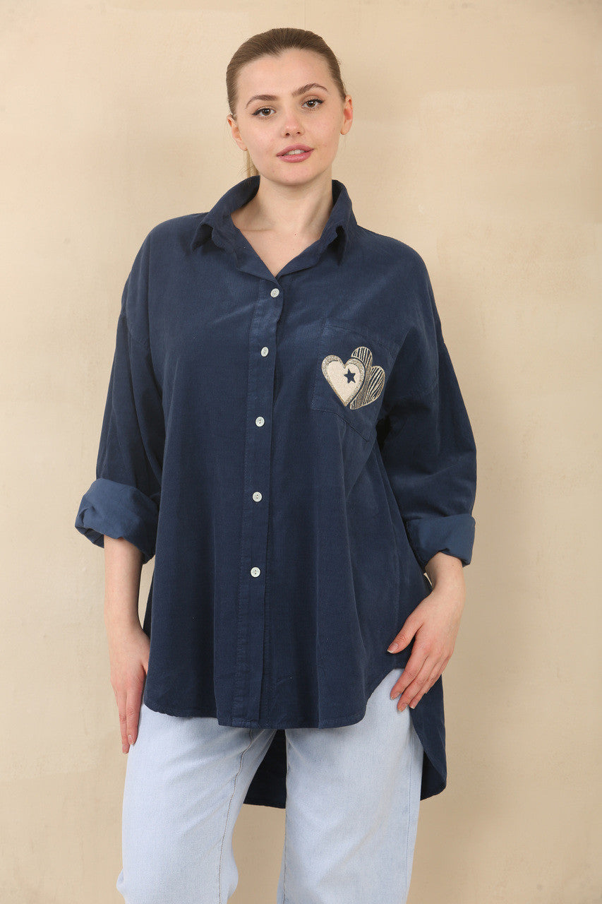 NAALDRIBFLEEL OVERHEMD MET HARTJESSTEMPEL ZAKDETAILS - NAVY