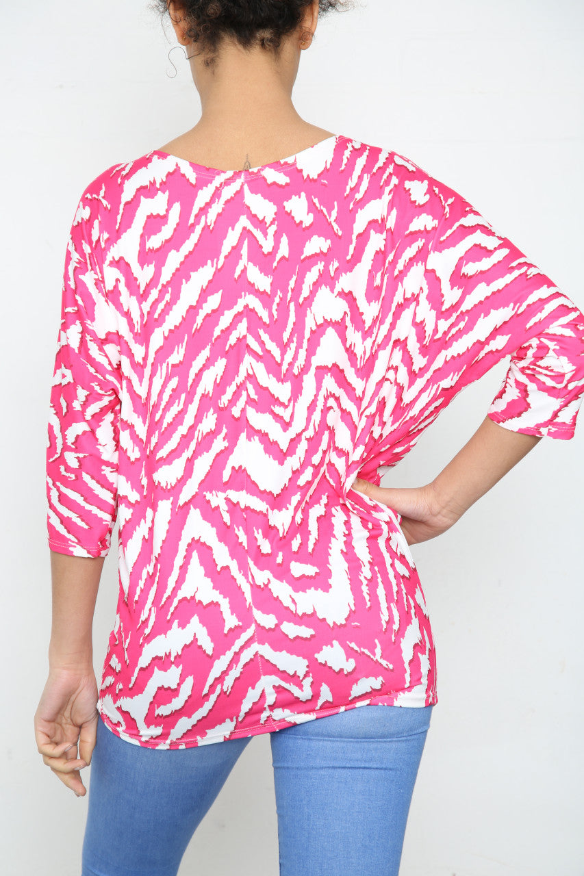 Dames Top met Vleermuismouwen en Dierenprint Cerise