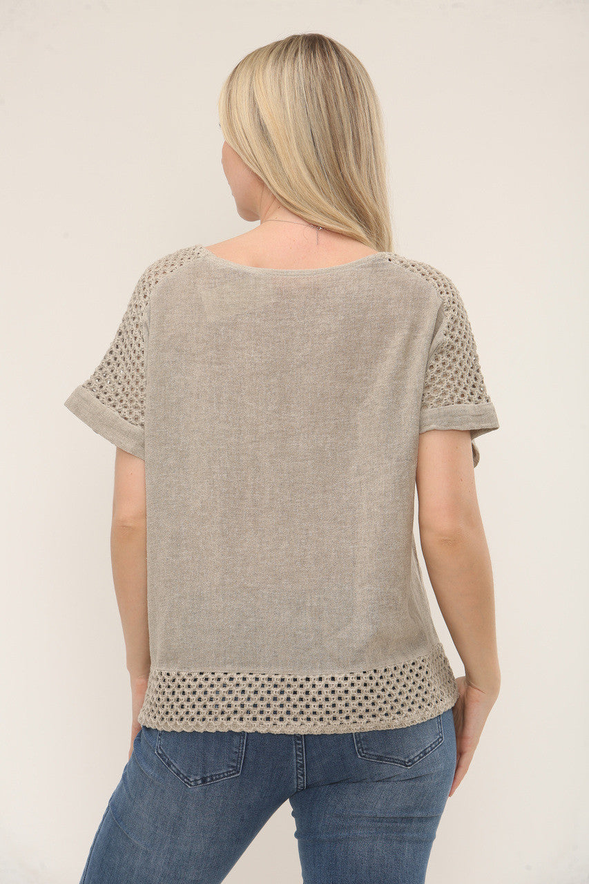 GEHAAKTE TOP MET KORTE MOUWEN - TAUPE