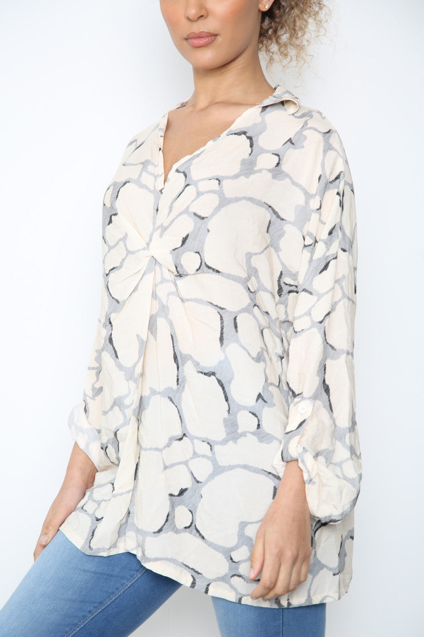 Ladies Giraffe Print Shirt Grey