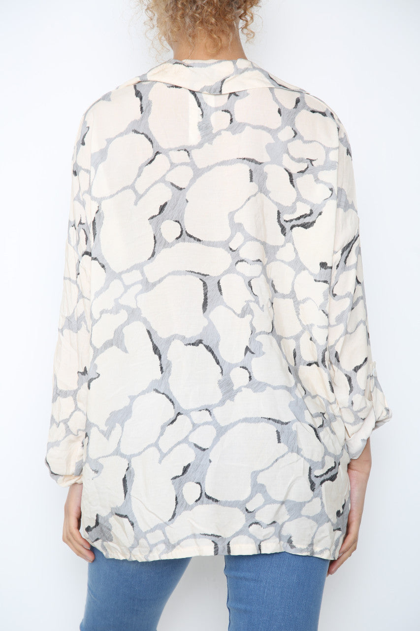 Ladies Giraffe Print Shirt Grey