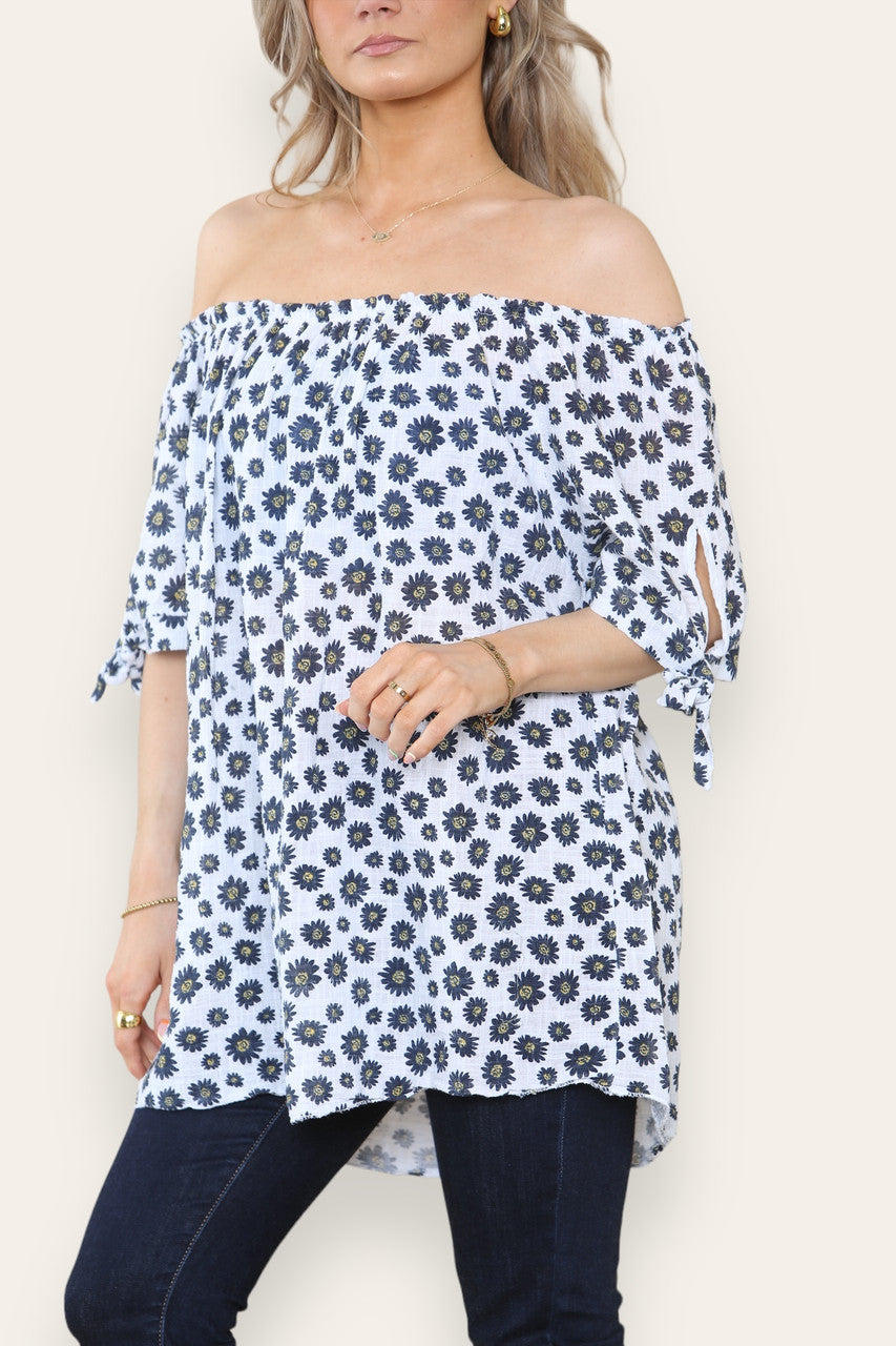 BLOUSE MET BLIJ ENKELVOUDIG MADELIEFJESPRINT EN BARDOT-HALS WIT
