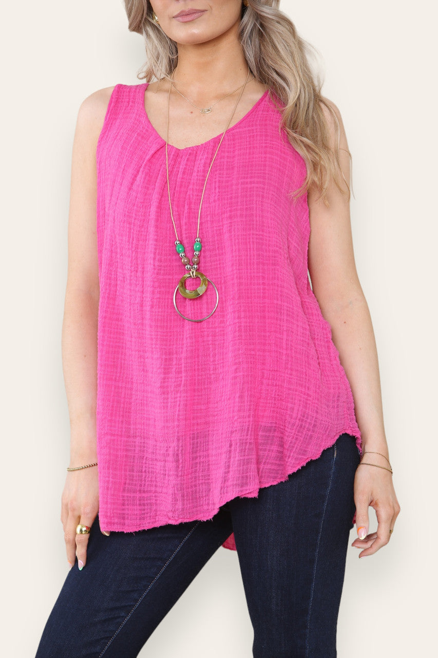 SLEEVELESS VEST TOP WITH NECKLACE CERISE