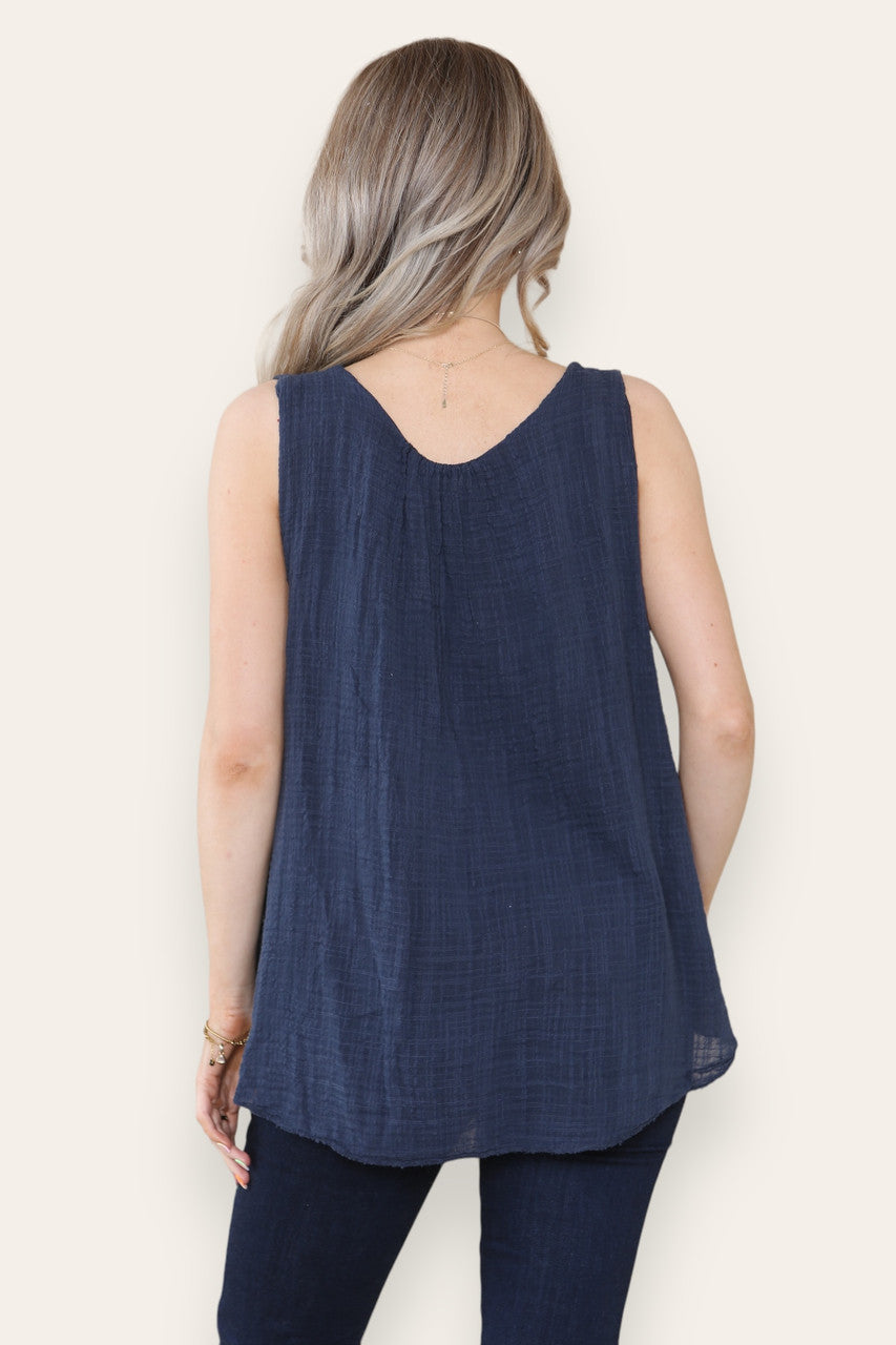 SLEEVELESS VEST TOP WITH NECKLACE NAVY