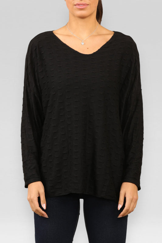 EMBOSSED PRINT TOP BLACK