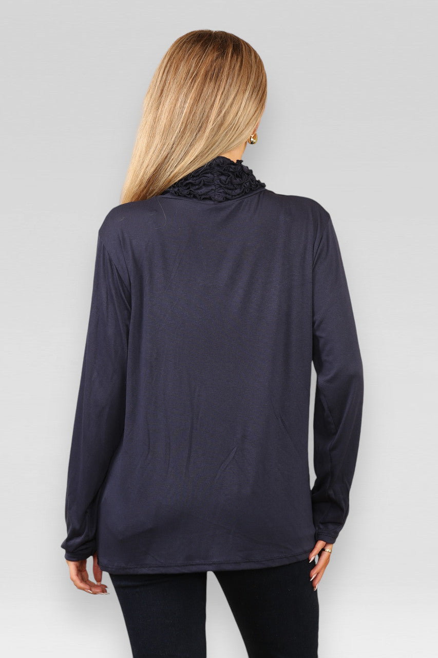 TOP MET LANGE MOUWEN EN RUFFELHALS DONKERBLAUW