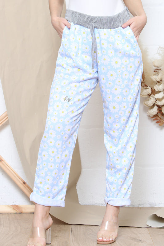 Dames joggingbroek met madeliefjesprint hemelsblauw