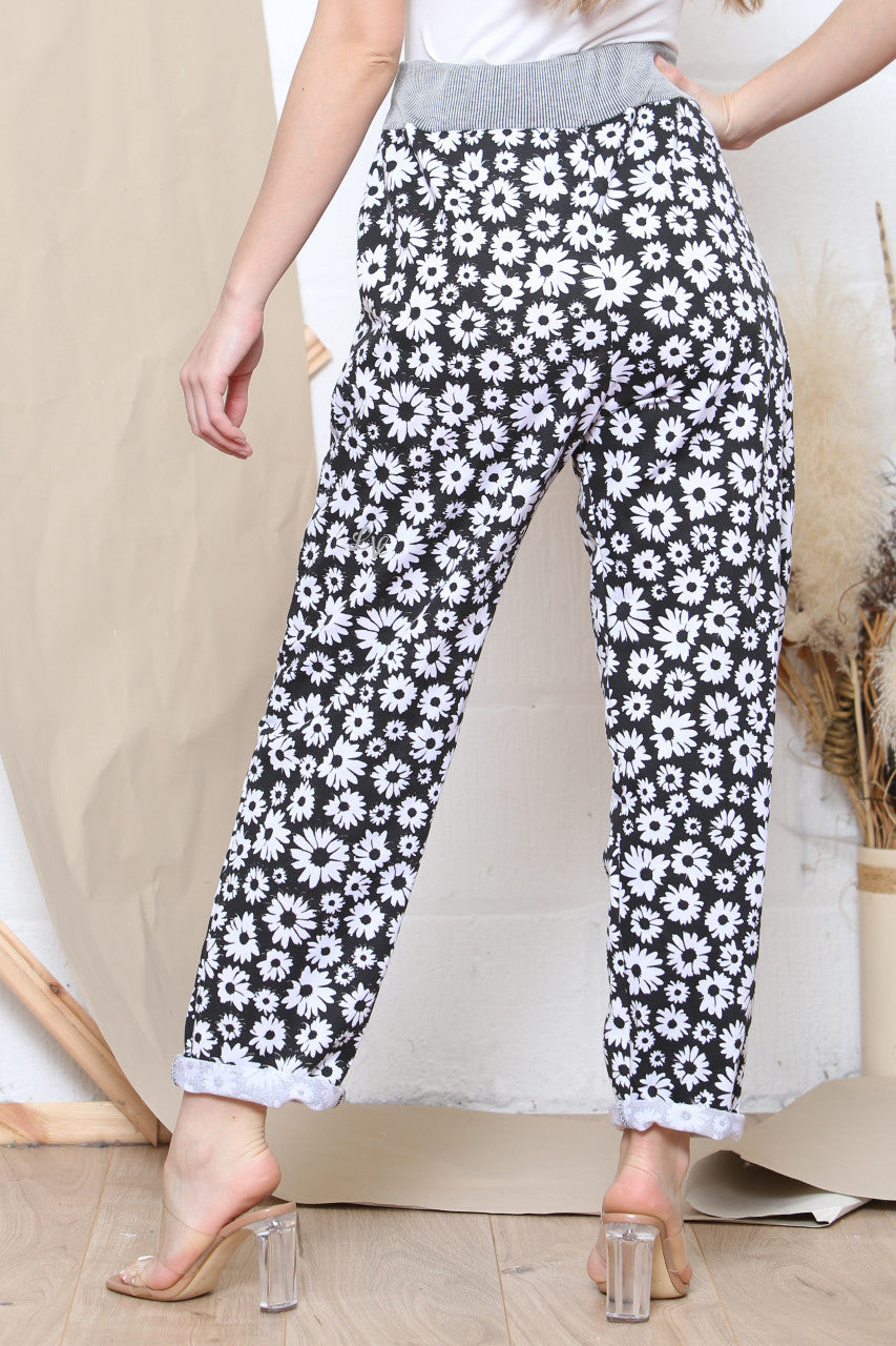 Ladies Daisy Print Jogging Pants Black