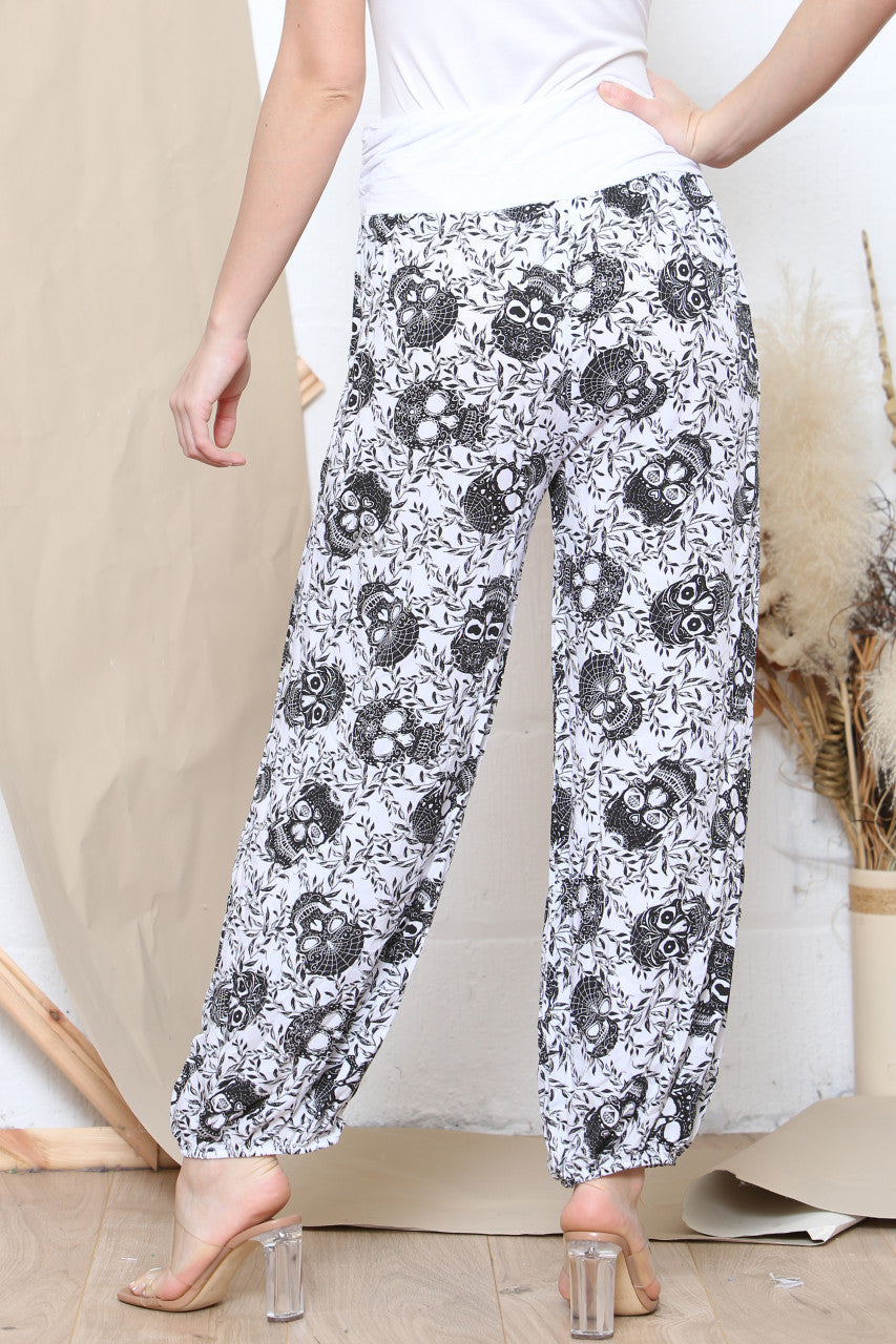 Damesbroek met doodshoofdprint in zigeunerstijl Wit