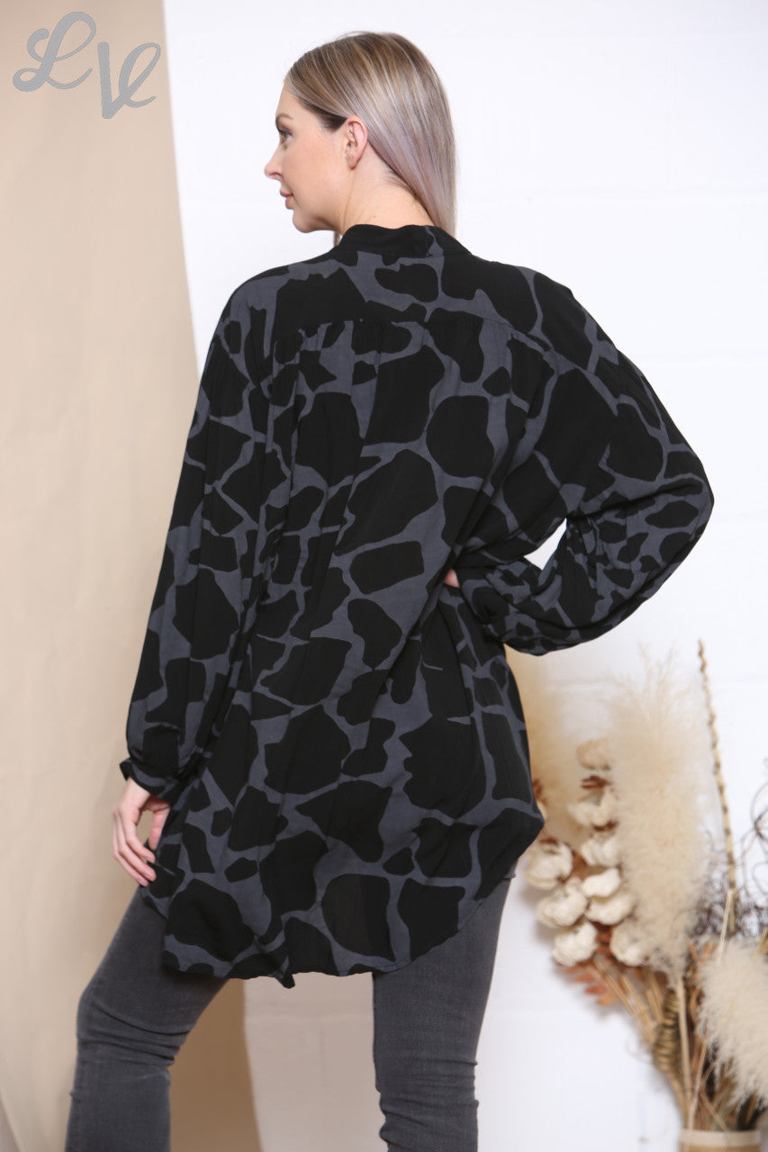 Ladies Giraffe Print Shirt Top Black