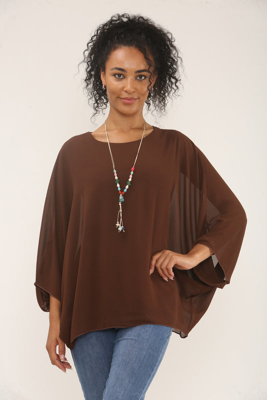 VLEERMUISMOUW BLOUSE MET KETTING - BRUIN