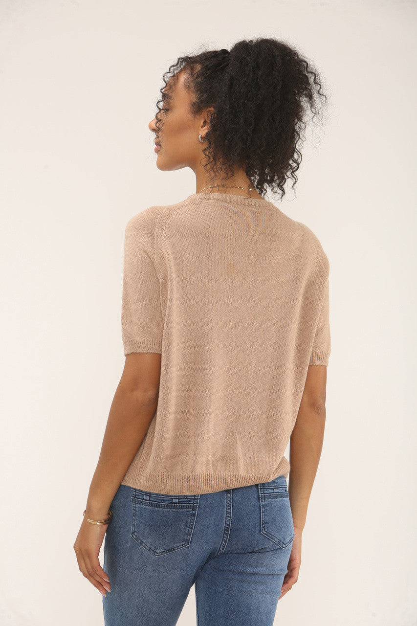 RONDE HALS ZACHT GEBREIDE TOP - CAMEL
